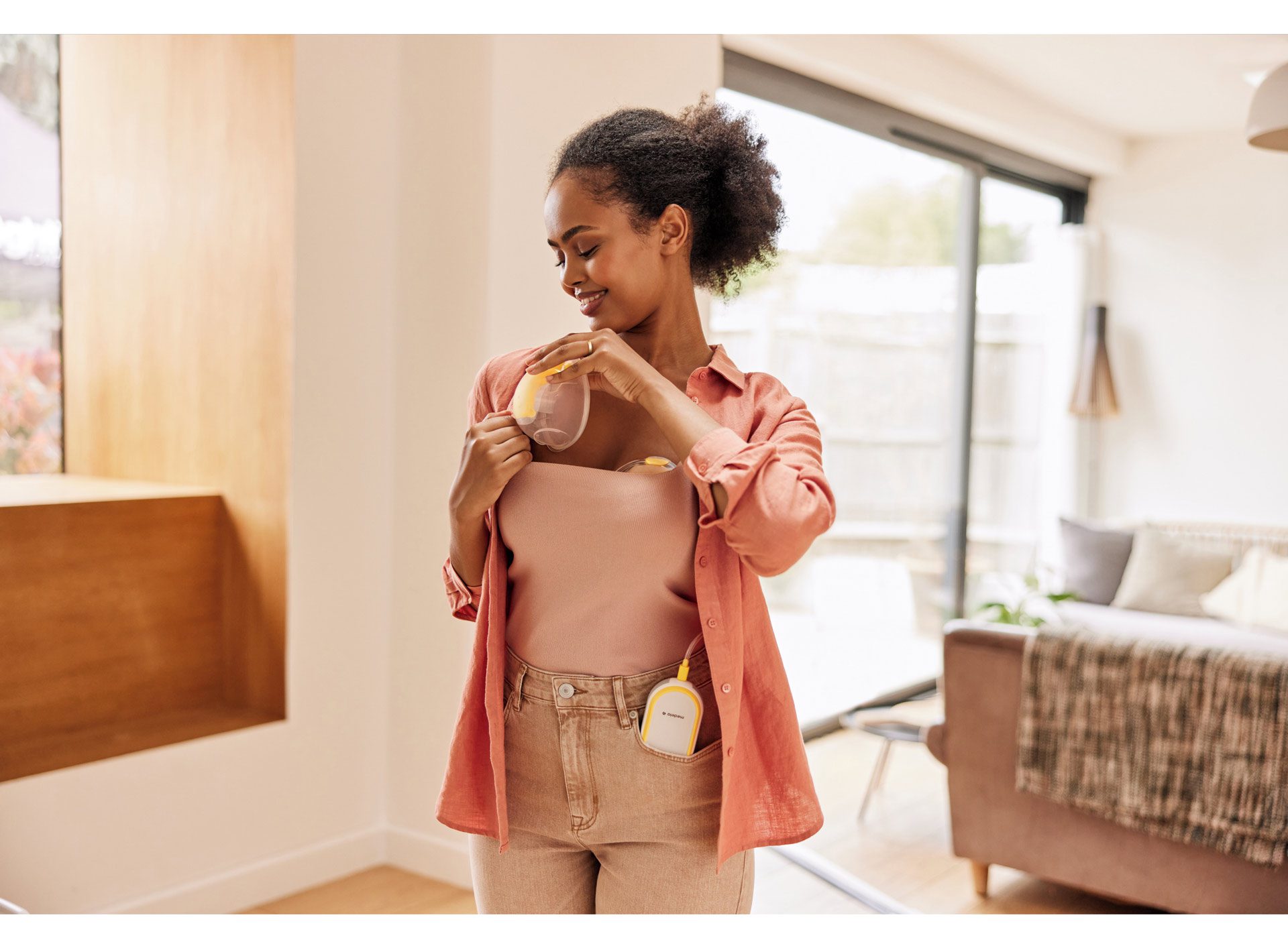 Medela Freestyle Hands-Free Breast Pump & Breast Milk Storage Bags